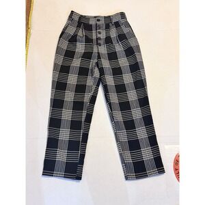 Forever 21 Junior Black Tan  And Cream  Xsmall Plaid Pants cropped